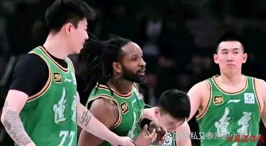 辽宁队败给广厦队的比赛看得出来,有个人其实没什么大用,还是换掉更合适了 辽宁队败给广厦队的比赛看得出来,有个人其实没什么大用,还是换掉更合适了