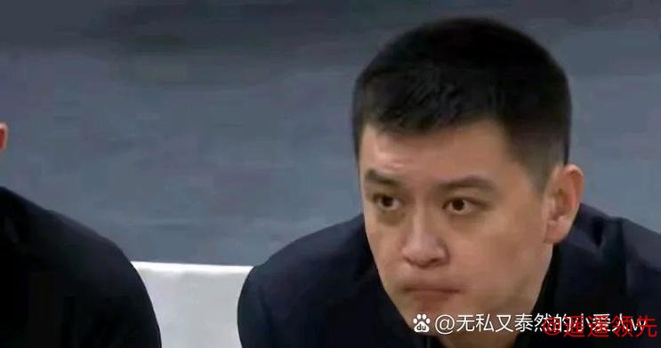 辽宁队败给广厦队的比赛看得出来,有个人其实没什么大用,还是换掉更合适了 辽宁队败给广厦队的比赛看得出来,有个人其实没什么大用,还是换掉更合适了